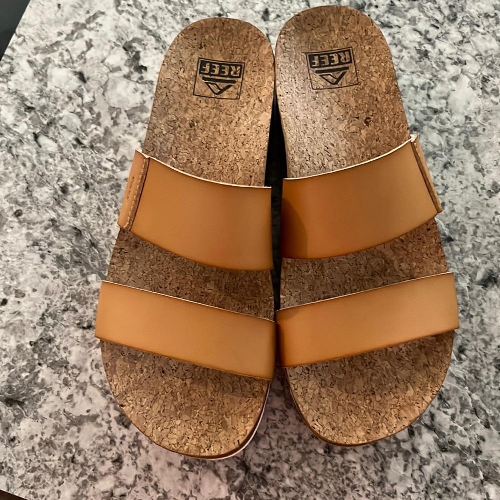 Reef cushion vista platform